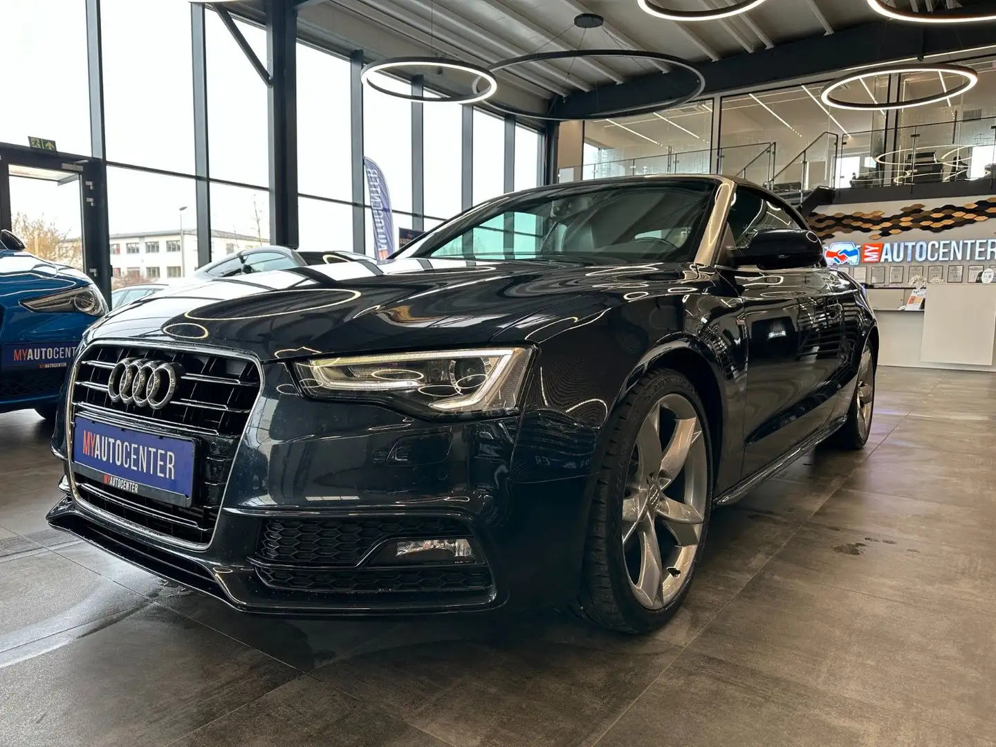 Audi A5 Cabriolet 1.8 TFSI *2. Hand*AHK*Klima*Kamera* Blau - 2