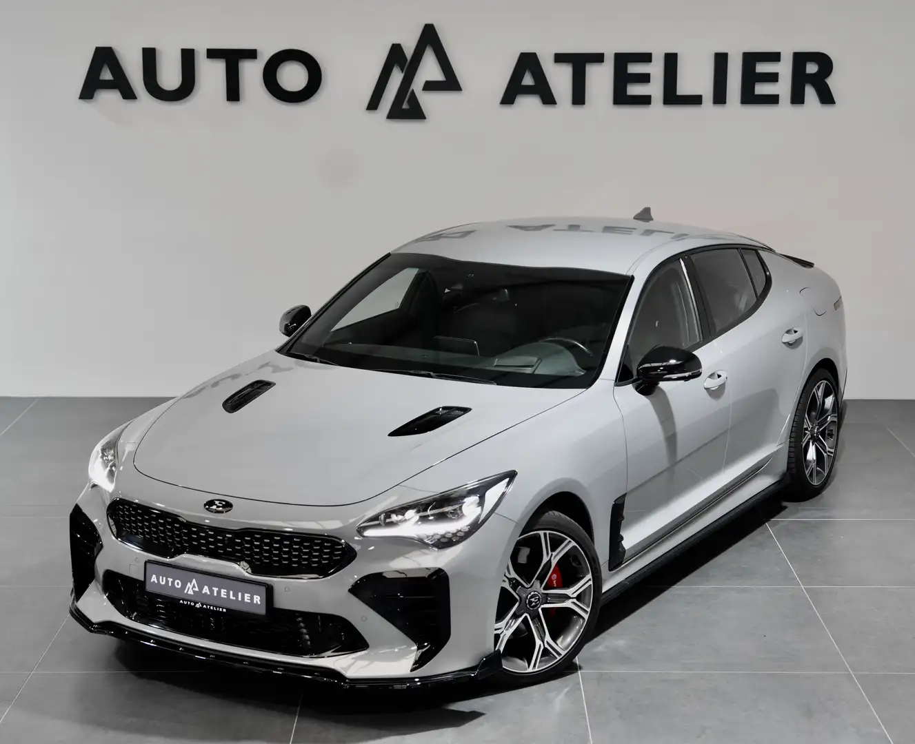 Kia Stinger GT 4WD*2.HD*ACC*H-UP*BI-LED*NAVI*KEY-GO* Gris - 1