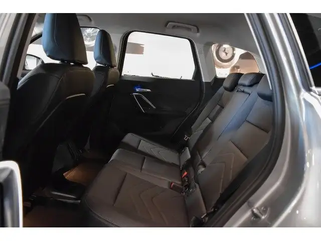 BMW X1 view 9