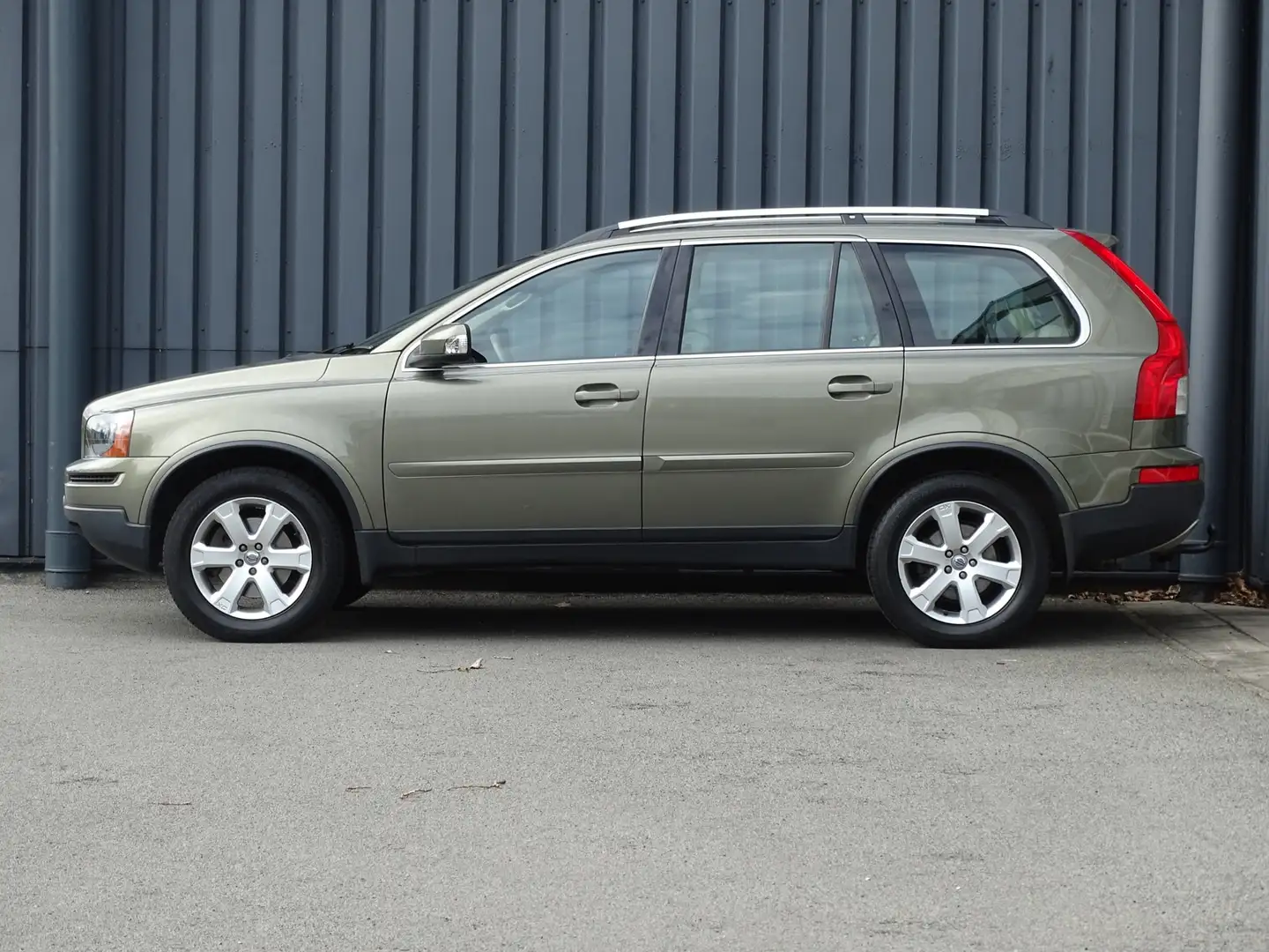 Volvo XC90 2.5 T5 Limited Edition RHD | 7-Zits Groen - 2