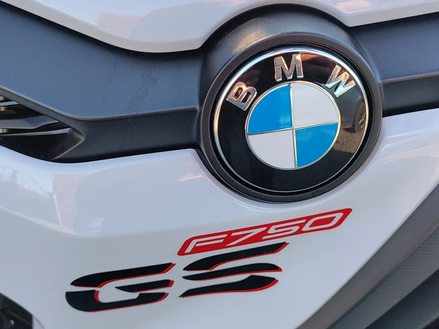 BMW F 750 GS Wit - 1