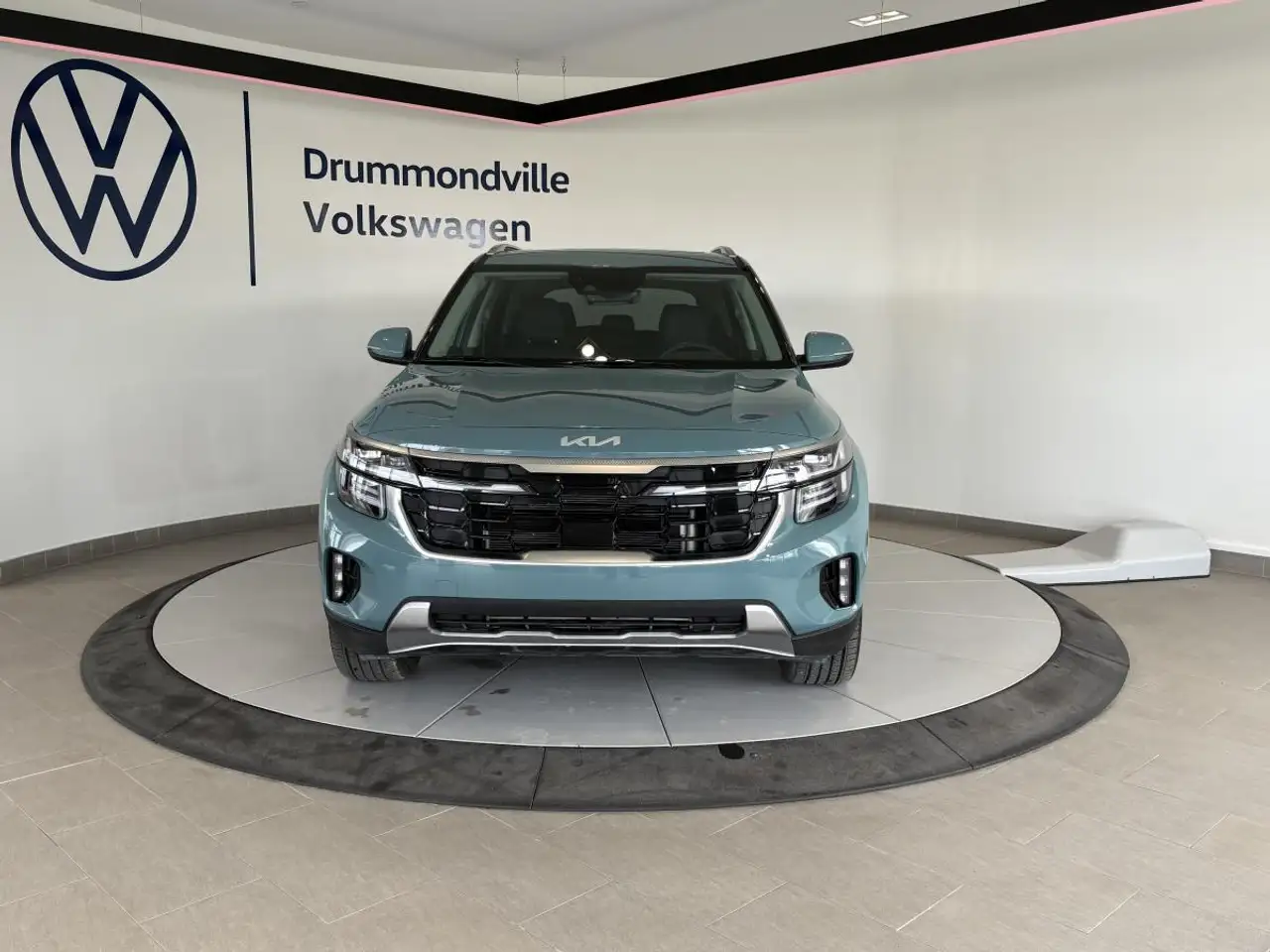 Kia Seltos снимка Kia Seltos