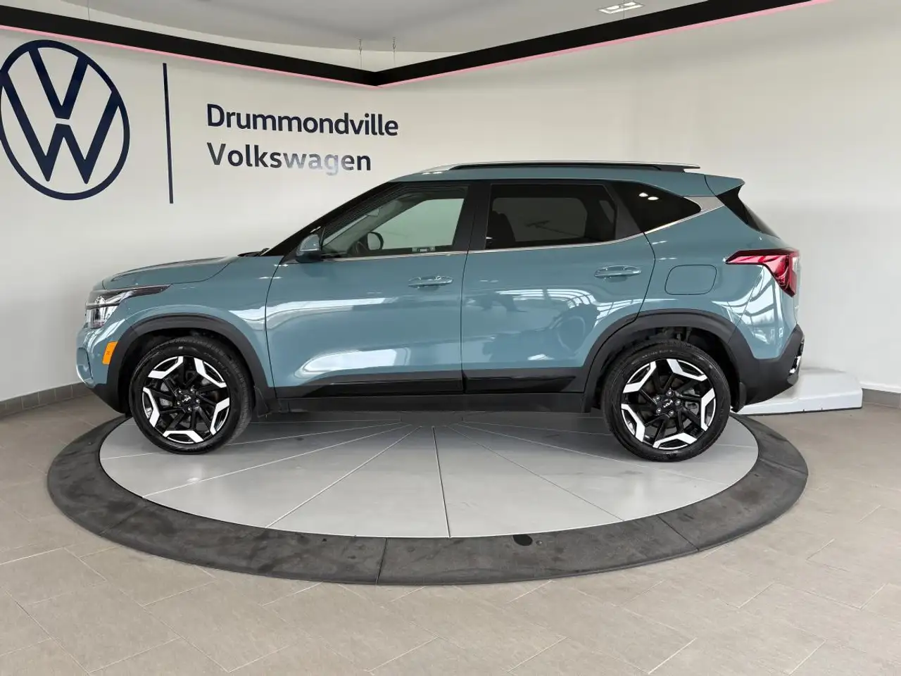 Kia Seltos снимка Kia Seltos
