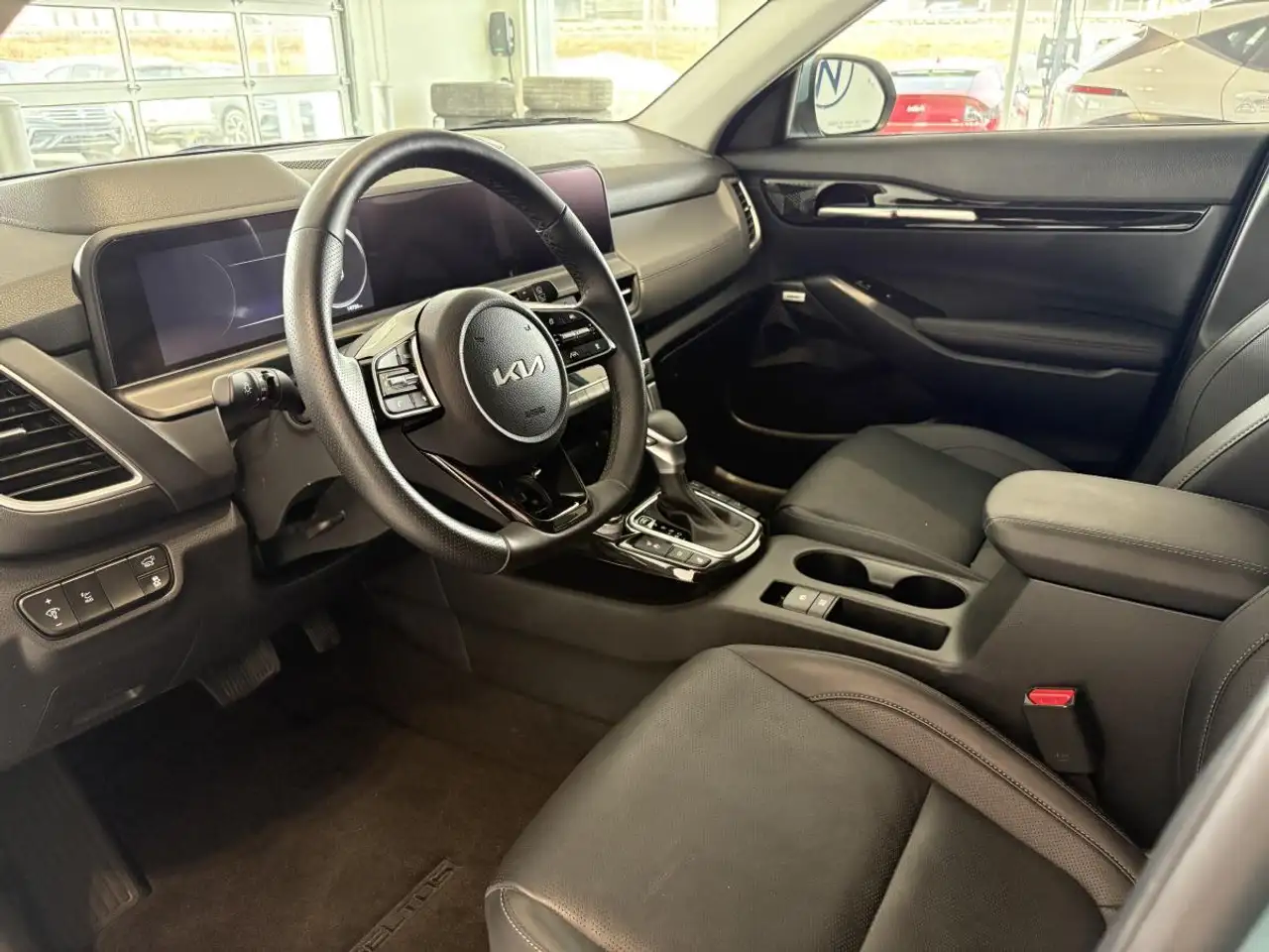 Kia Seltos снимка Kia Seltos