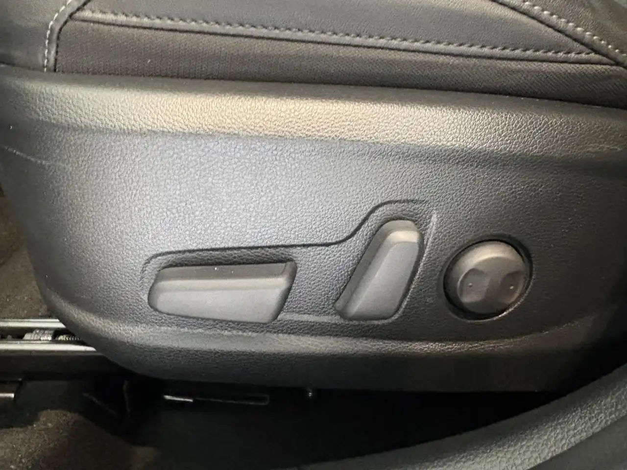 Kia Seltos снимка Kia Seltos