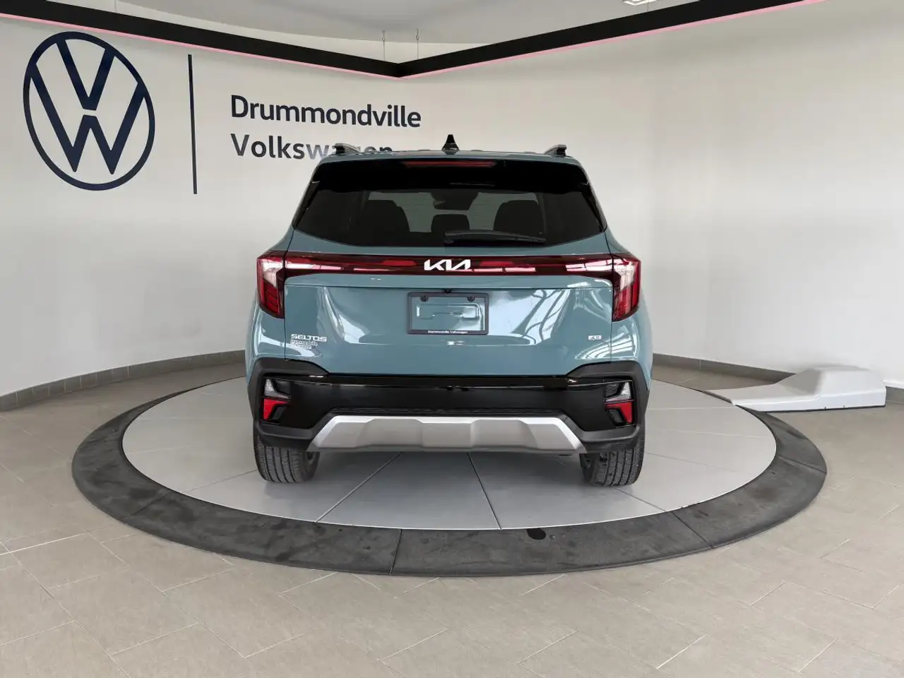 Kia Seltos снимка Kia Seltos