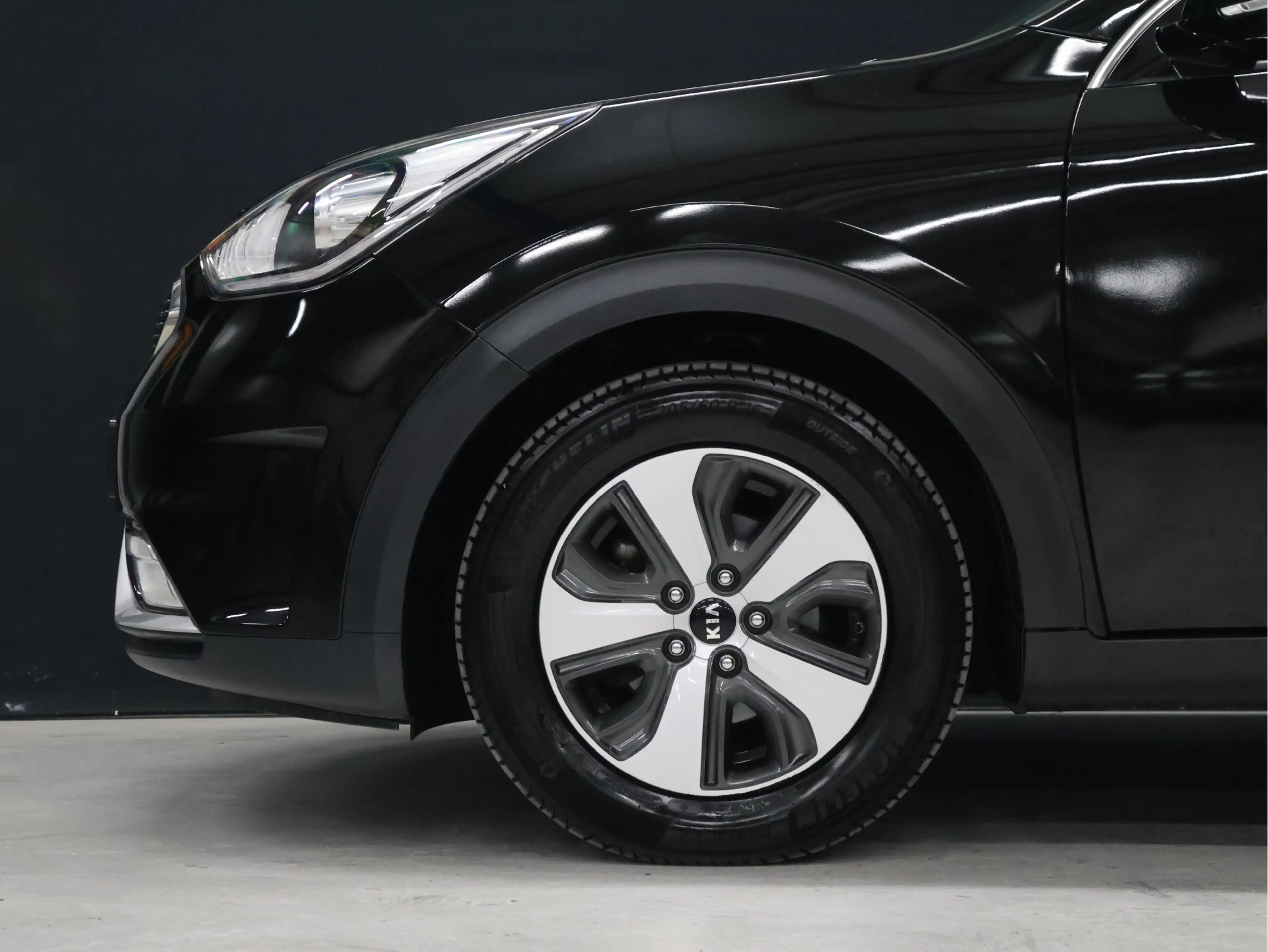 Kia Niro 1.6 GDi Hybrid DynamicLine [APPLE CARPLAY, ANDROID — photo 2
