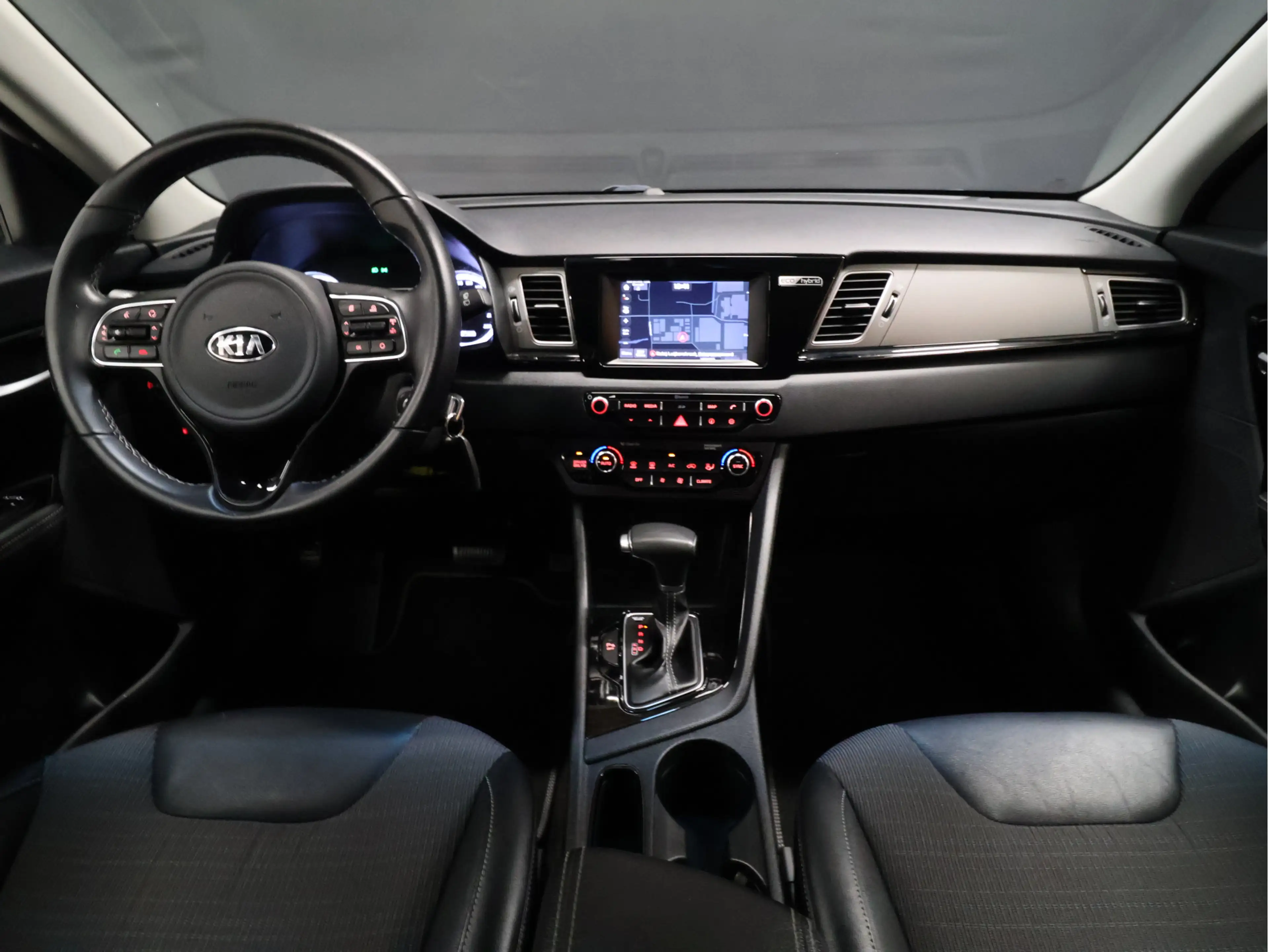 Kia Niro 1.6 GDi Hybrid DynamicLine [APPLE CARPLAY, ANDROID — photo 6