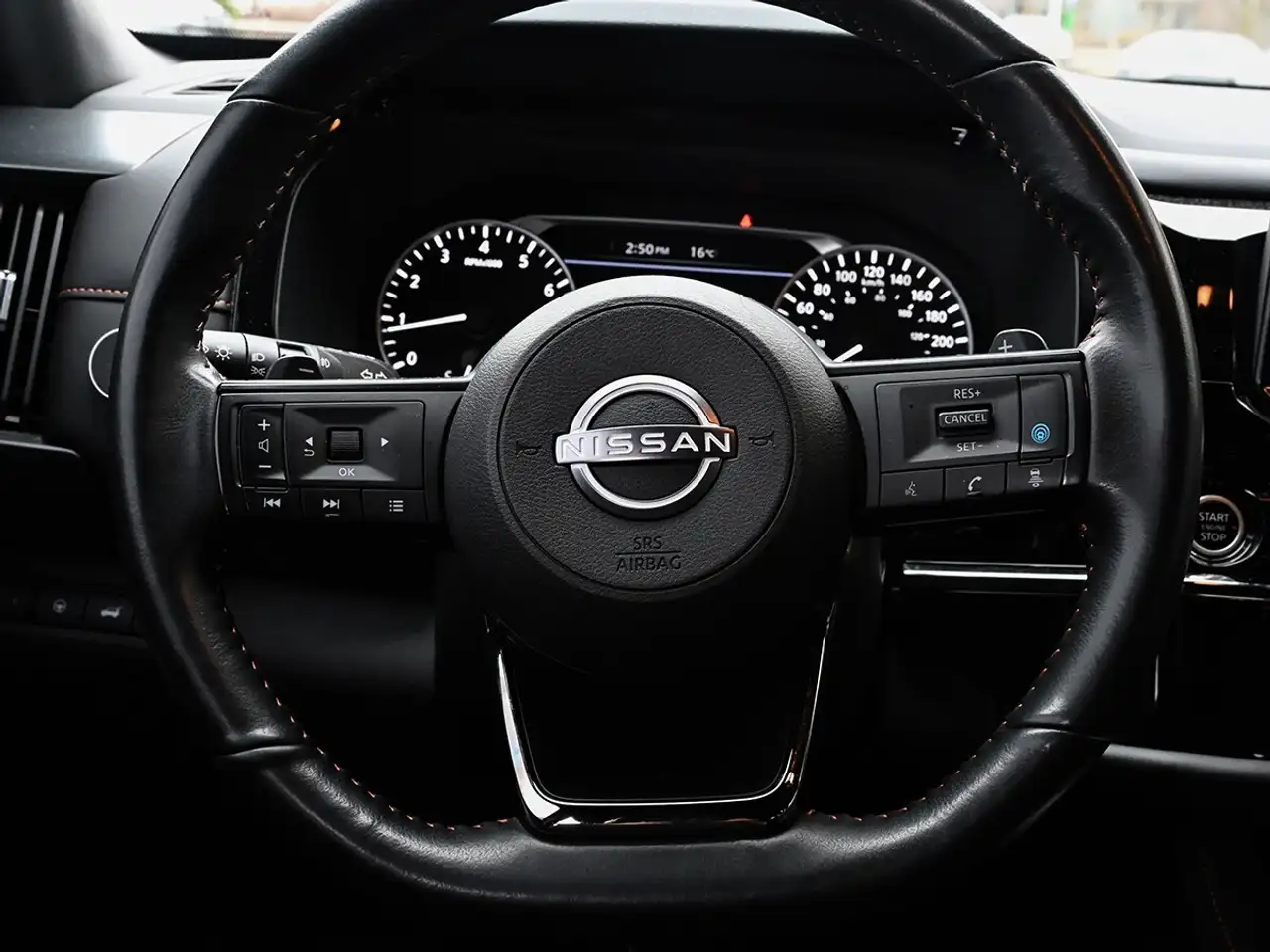 Nissan Pathfinder photo Nissan Pathfinder