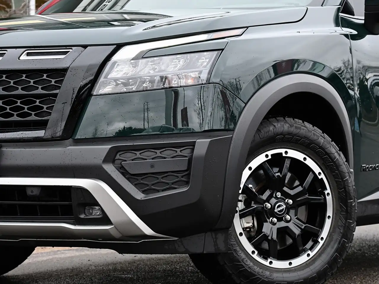 Nissan Pathfinder photo Nissan Pathfinder