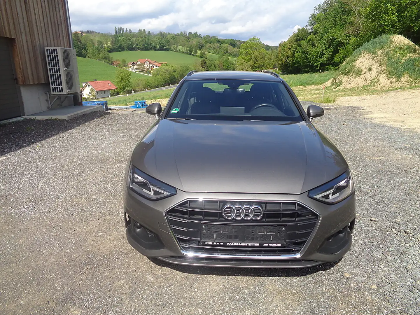 Audi A4 Avant 35 TDI S-line S-tronic (S-Line innen) Schwarz - 1