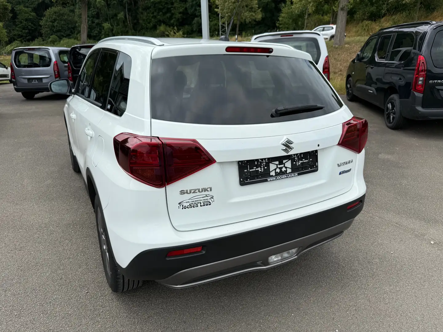 Suzuki Vitara 1.4 Boosterjet Hybrid Automatik Comfort Weiß - 2