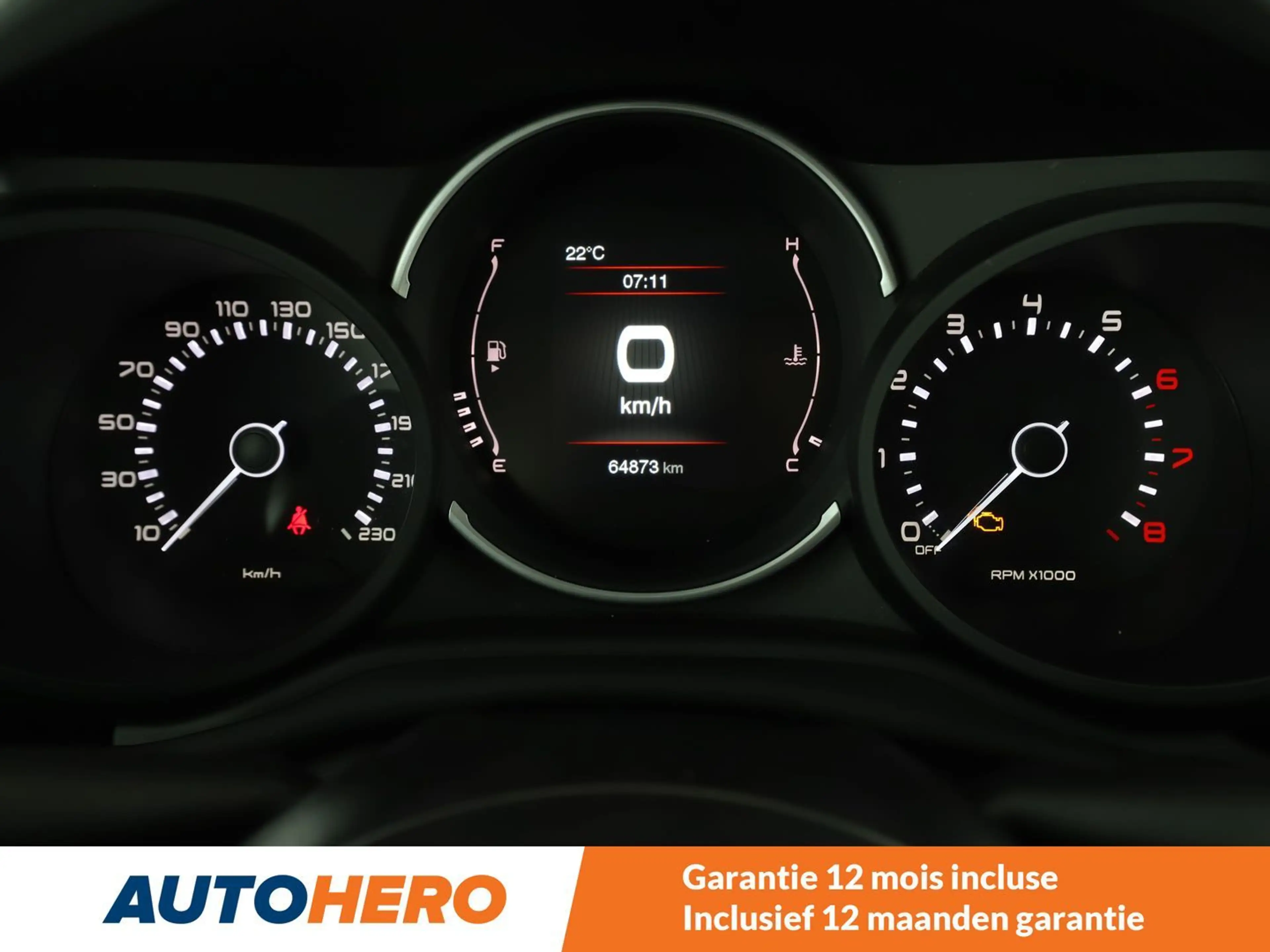 Fiat 500L 1.4 120th — photo 6