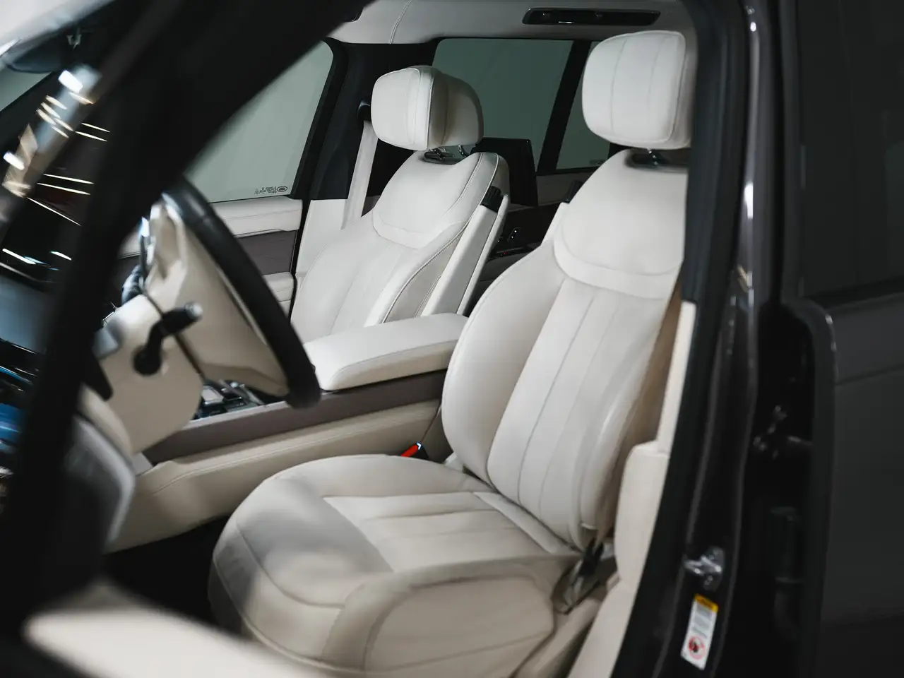 Land Rover Range Rover photo Land Rover Range Rover