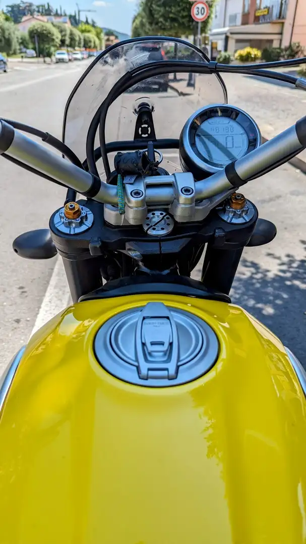 Ducati Scrambler ICON 800 Yellow Geel - 2
