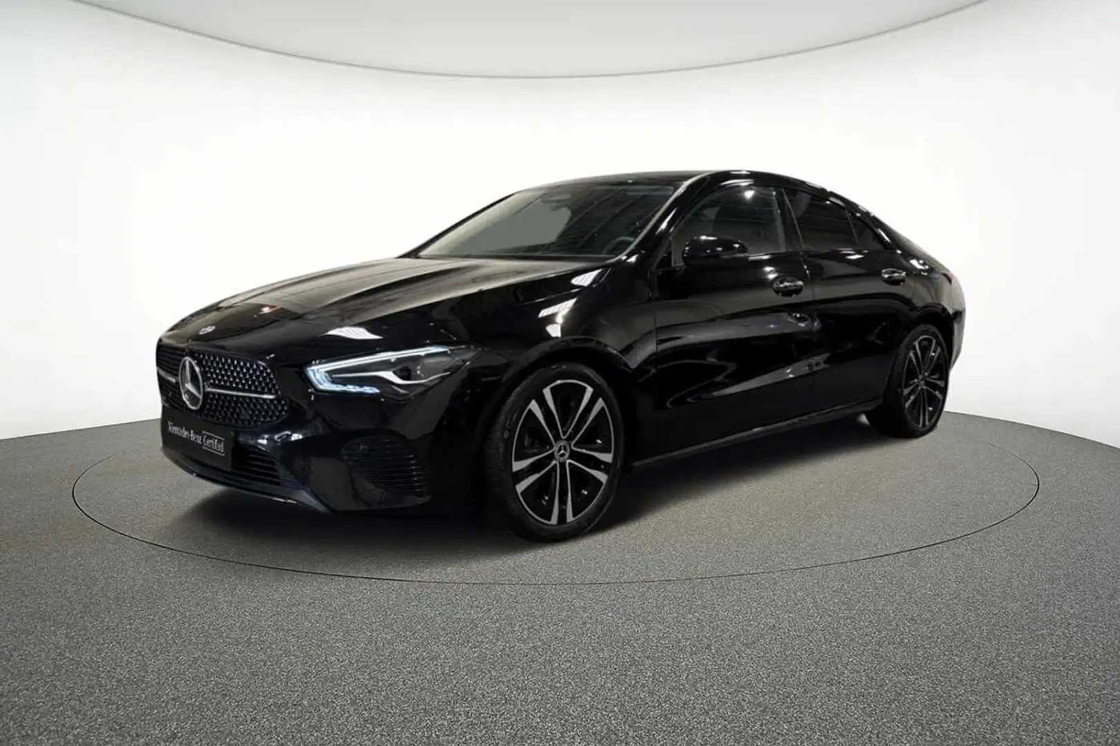 Mercedes-Benz CLA 180 Coupé Noir - 1