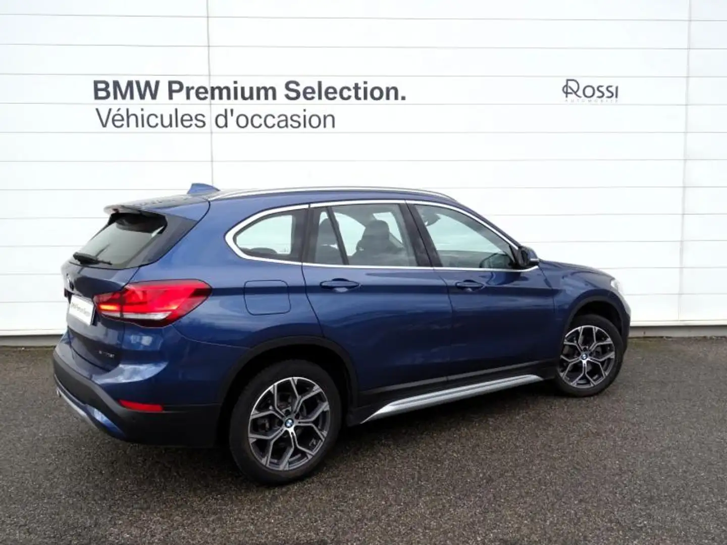 BMW X1 sDrive18i 136ch xLine Bleu - 2