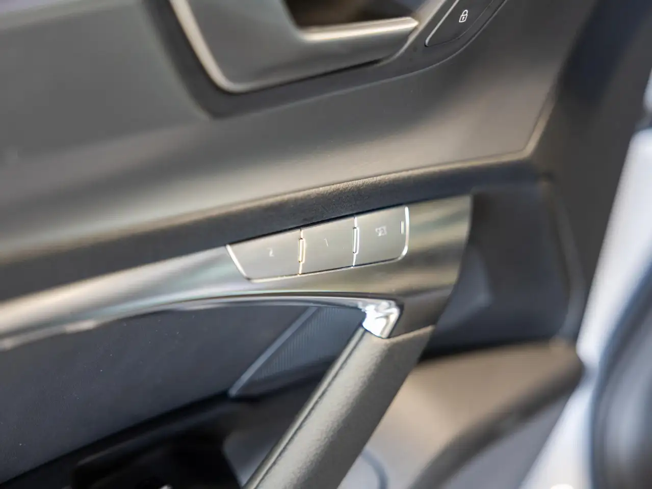 Audi A6 Avant 50 TFSI e quattro S-Line edition Competition, миниатюра 21