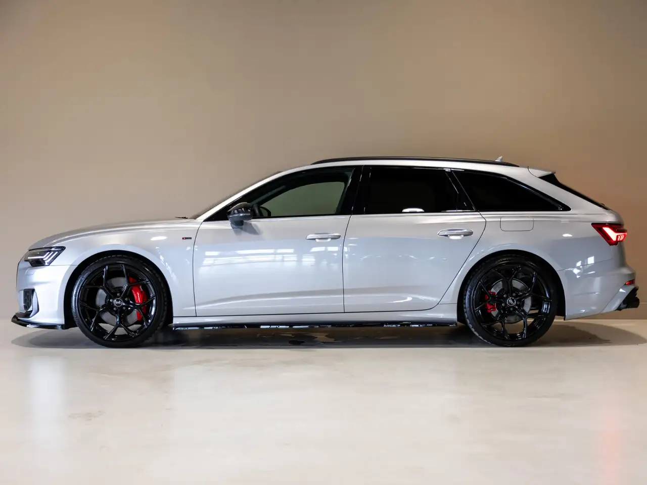 Audi A6 Avant 50 TFSI e quattro S-Line edition Competition, миниатюра 3