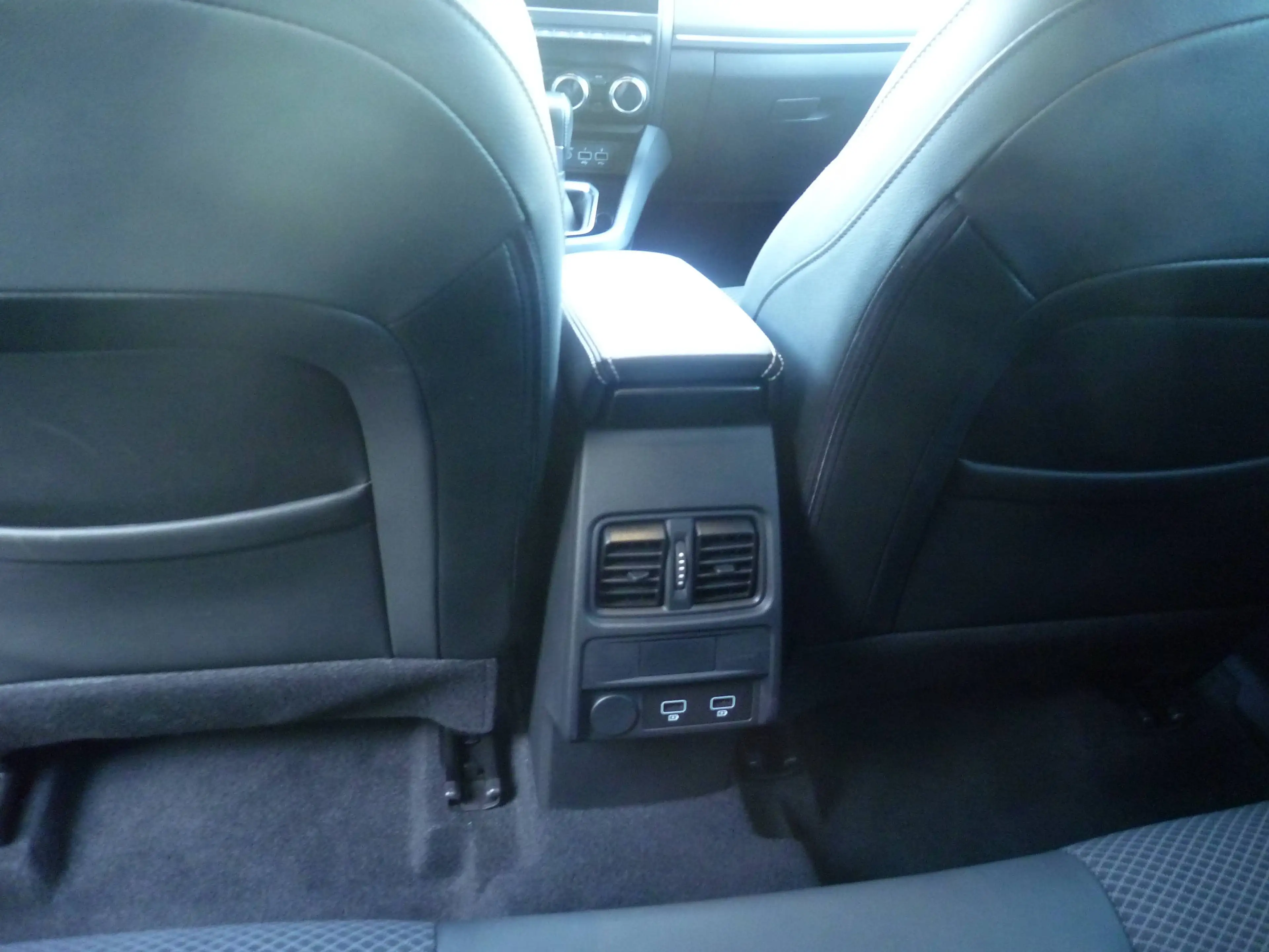 Renault Arkana TCe 140 EDC INTENS — photo 14