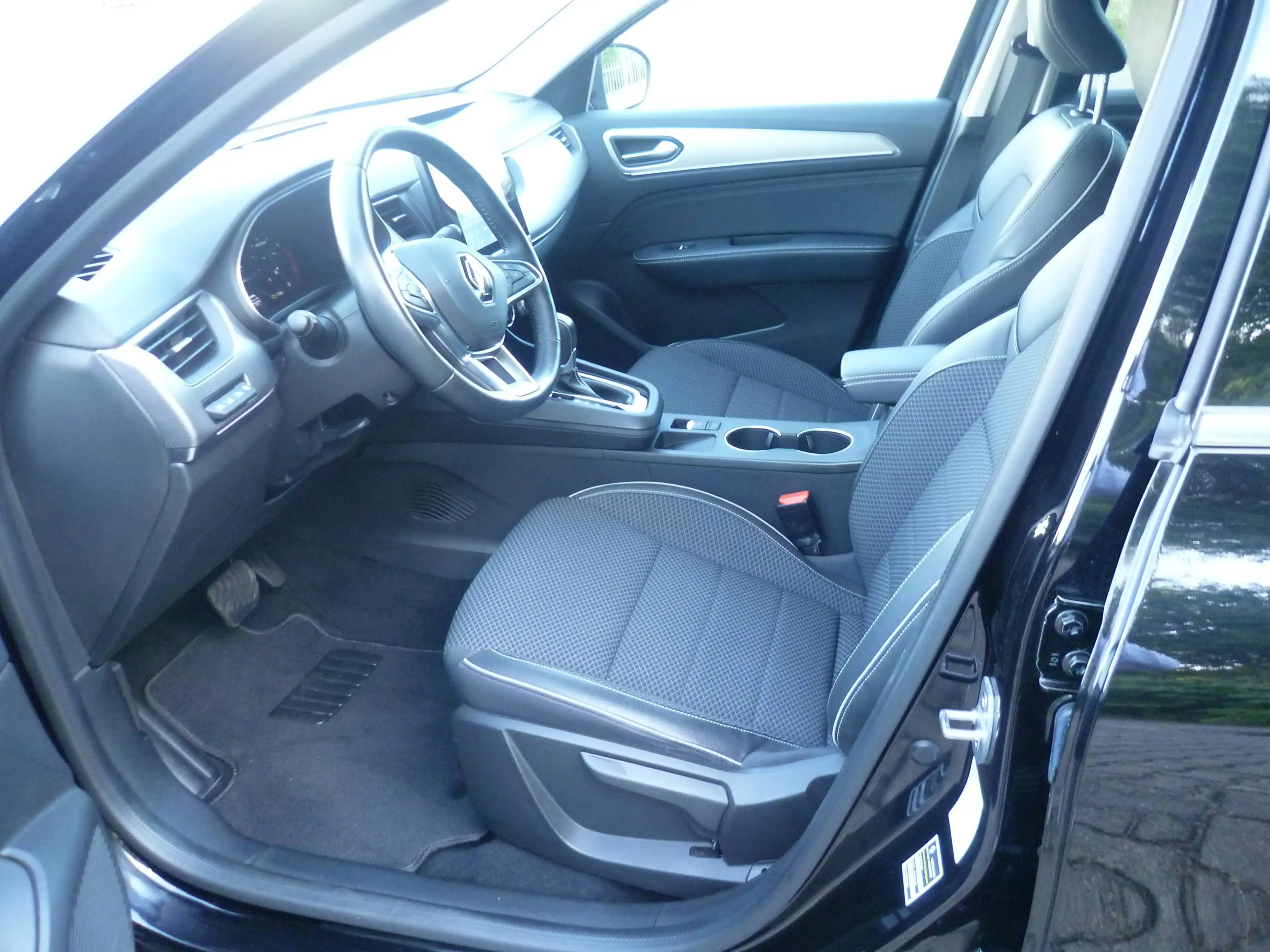 Renault Arkana TCe 140 EDC INTENS — photo 7
