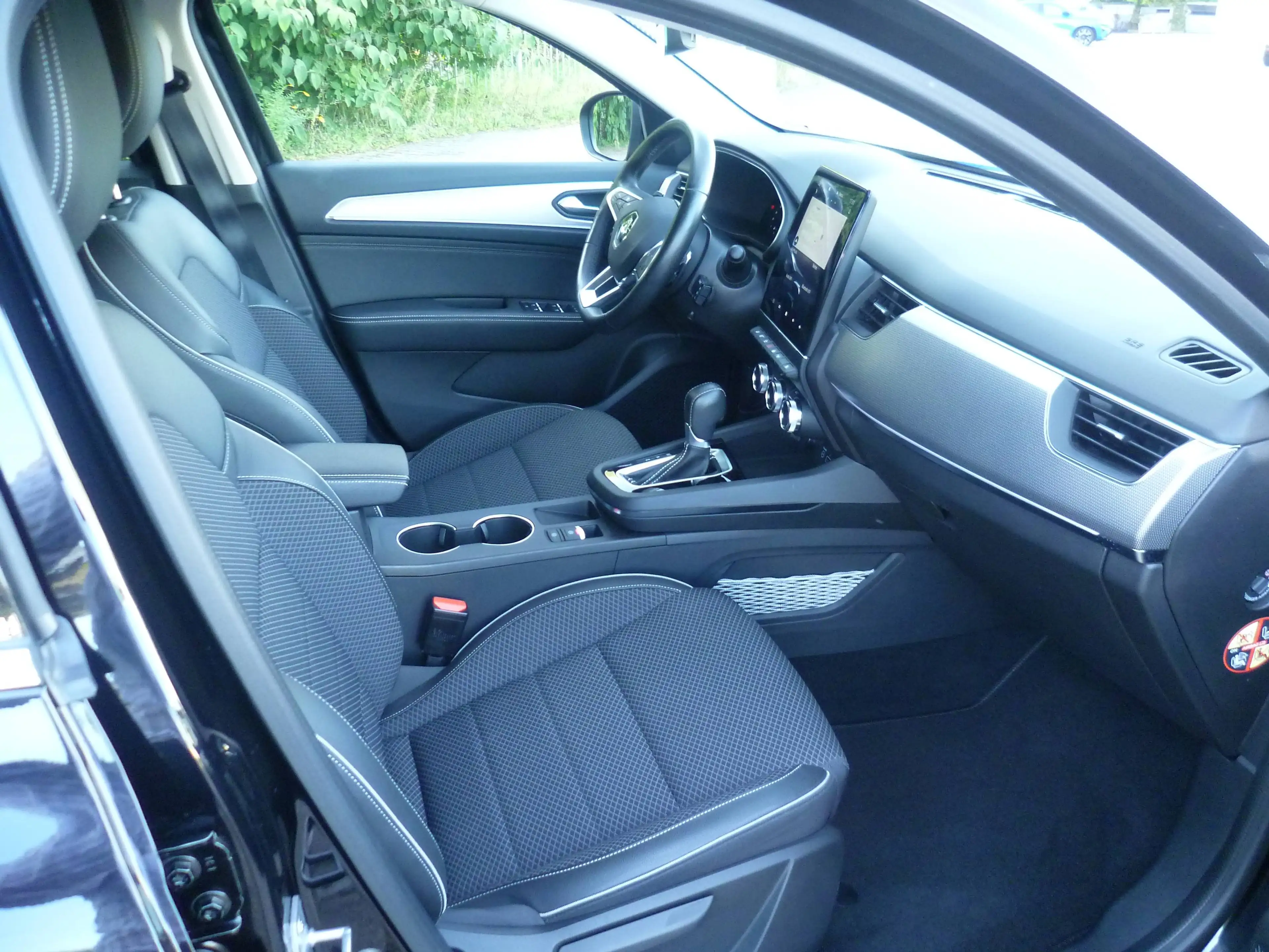 Renault Arkana TCe 140 EDC INTENS — photo 8