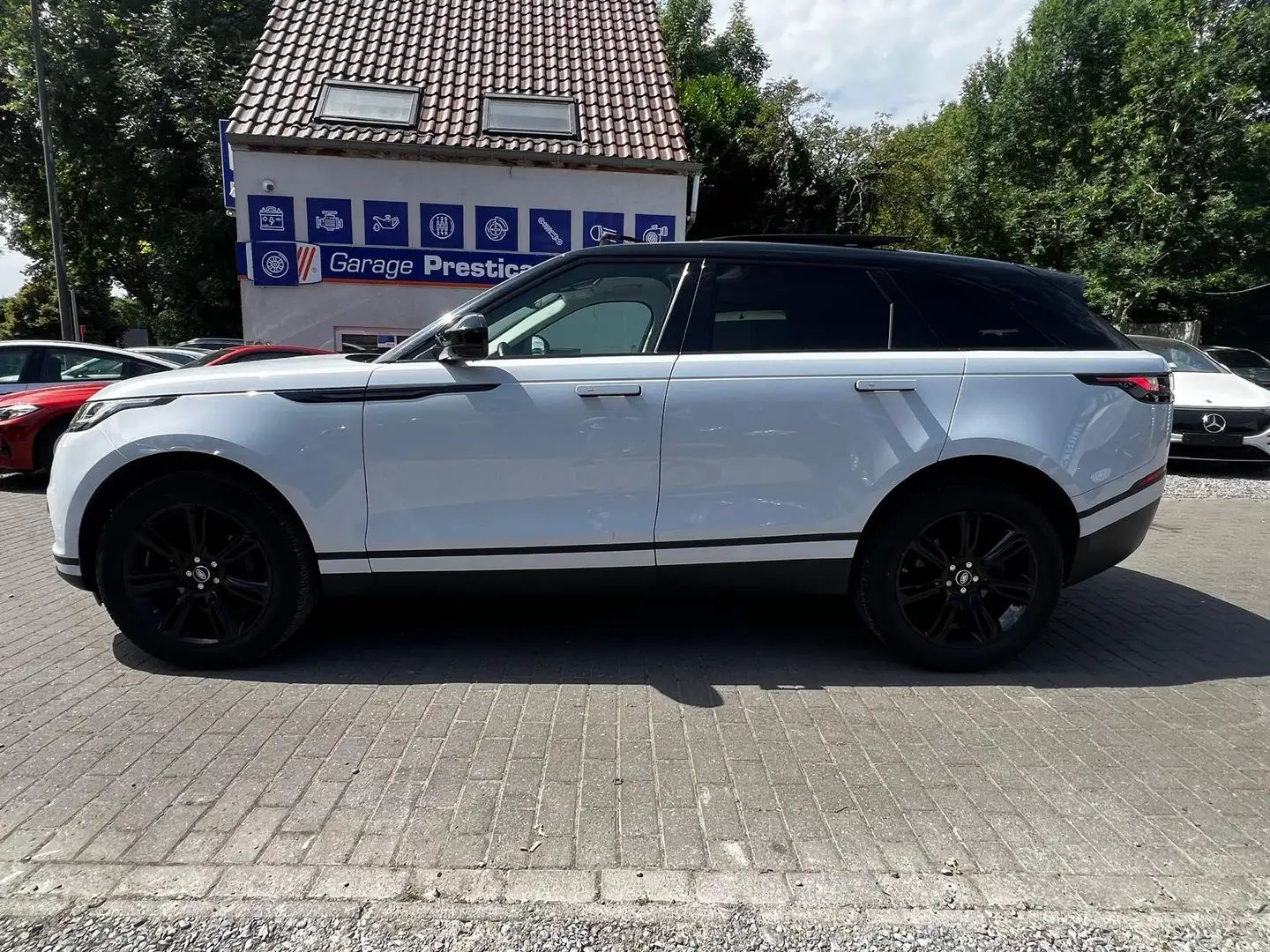 Land Rover Range Rover Velar 2.0 TD4 R-Dynamic Blanc - 2