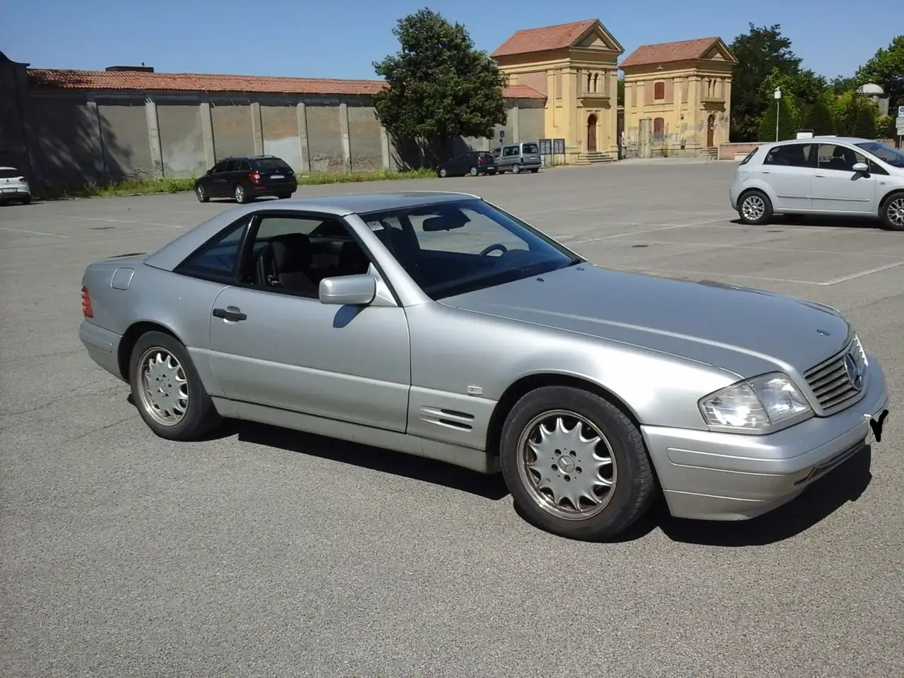 Mercedes-Benz SL 280, foto 1