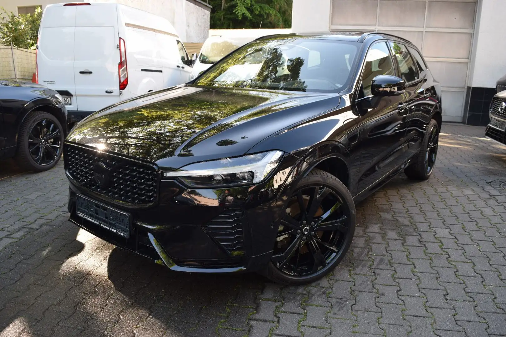 Volvo XC60 T6Plus Black Edition Recharge,360°,Pano,21" Noir - 2