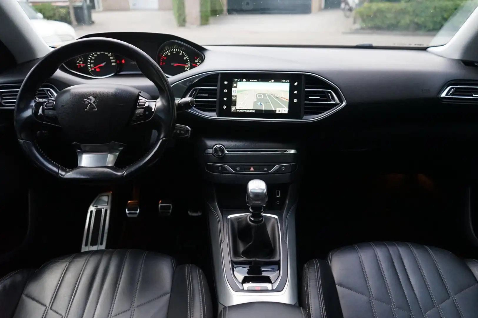 Peugeot 308 SW 1.6 THP Allure, Panodak, Leder, Led, Clima, Nav Zwart - 2