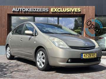 1.5 VVT-i Business Edition JBL Clima Cruise Keyles