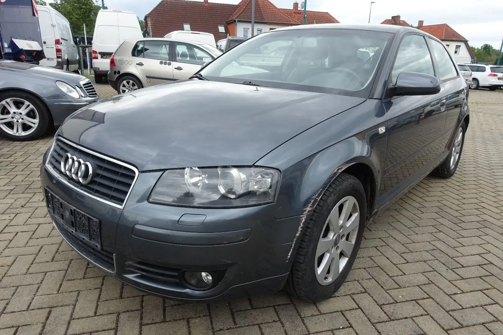 Audi A3 2.0 FSI Ambiente*Xenon*Alcantara*Motorschaden Grau - 1