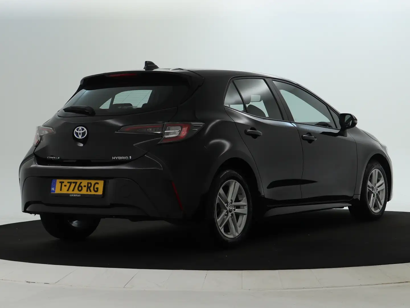 Toyota Corolla 1.8 Hybrid Active Zwart - 2