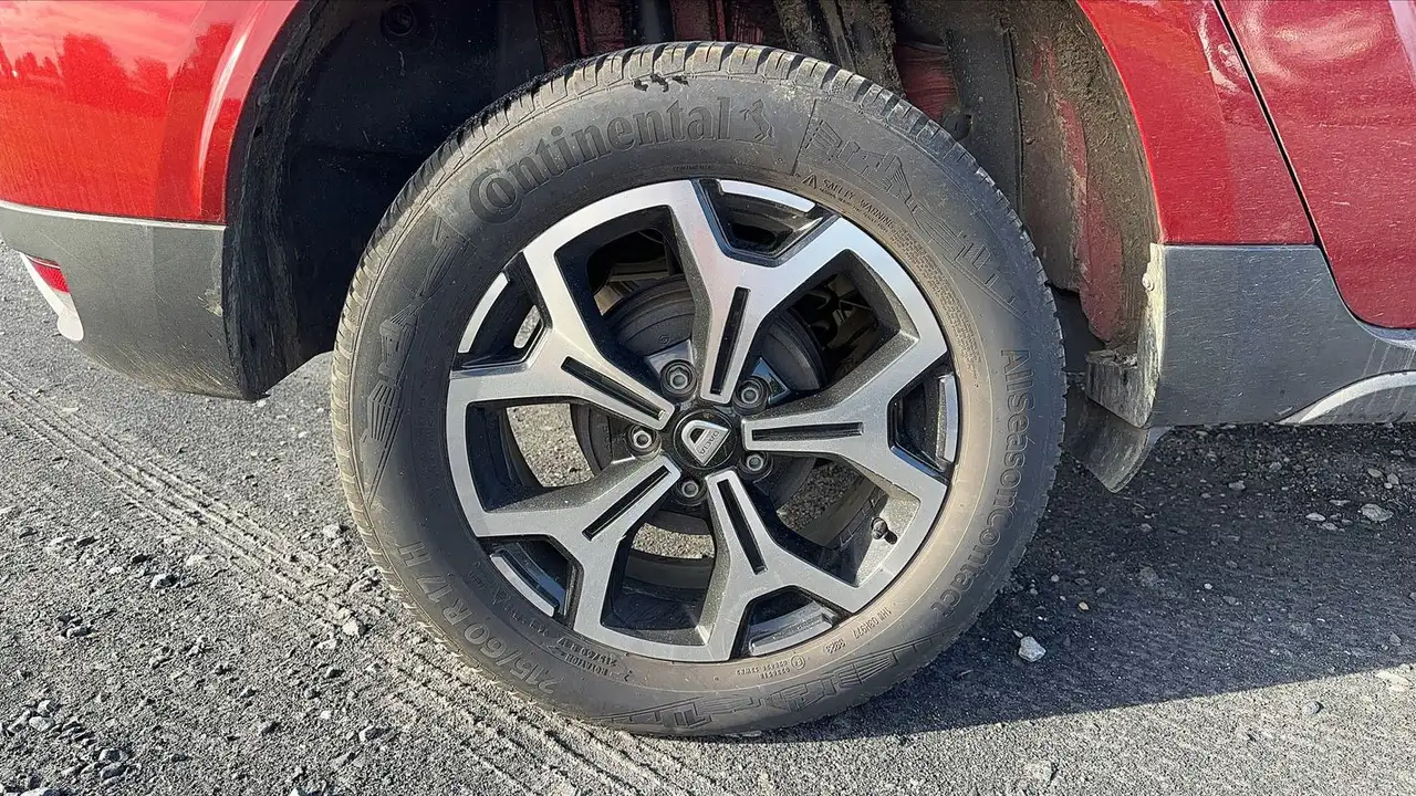 Dacia Duster — photo 16