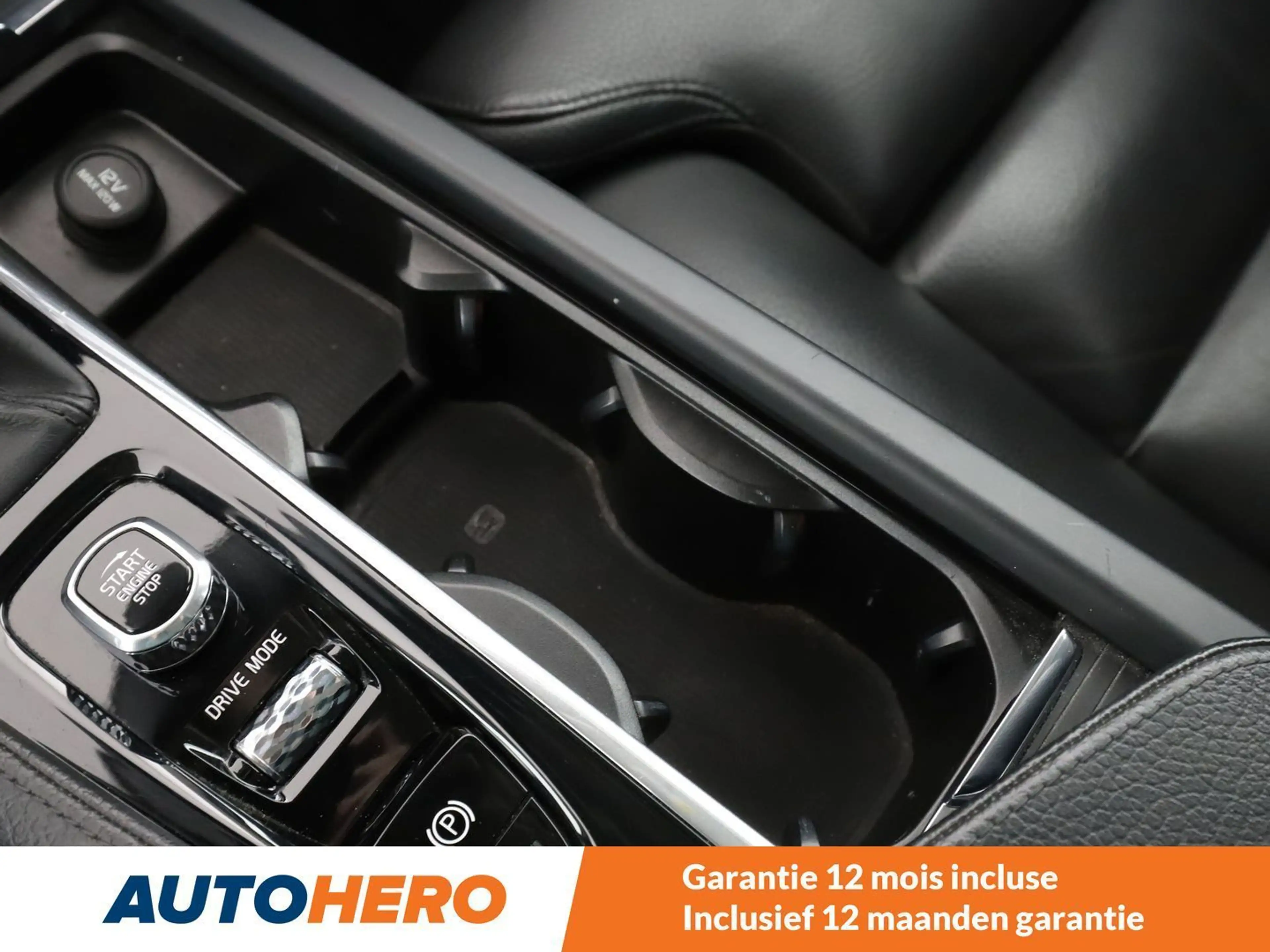 Volvo S90 2.0 D3 Momentum — photo 13