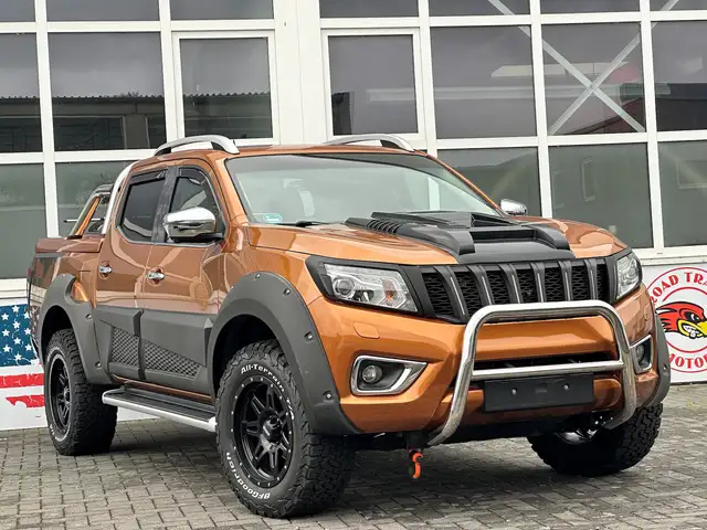 Nissan March Tekna Double Cab 4x4 360° SD Hurter LED