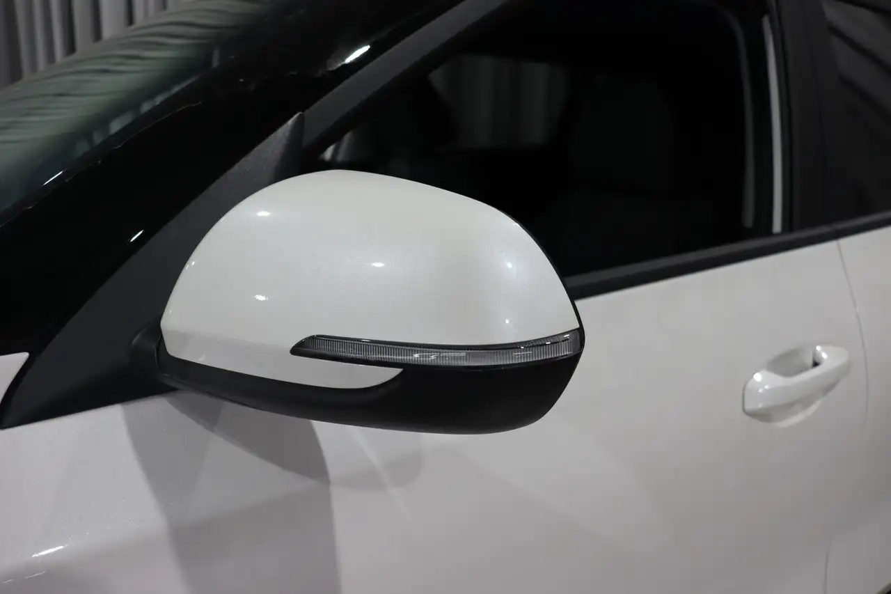Kia Seltos снимка Kia Seltos