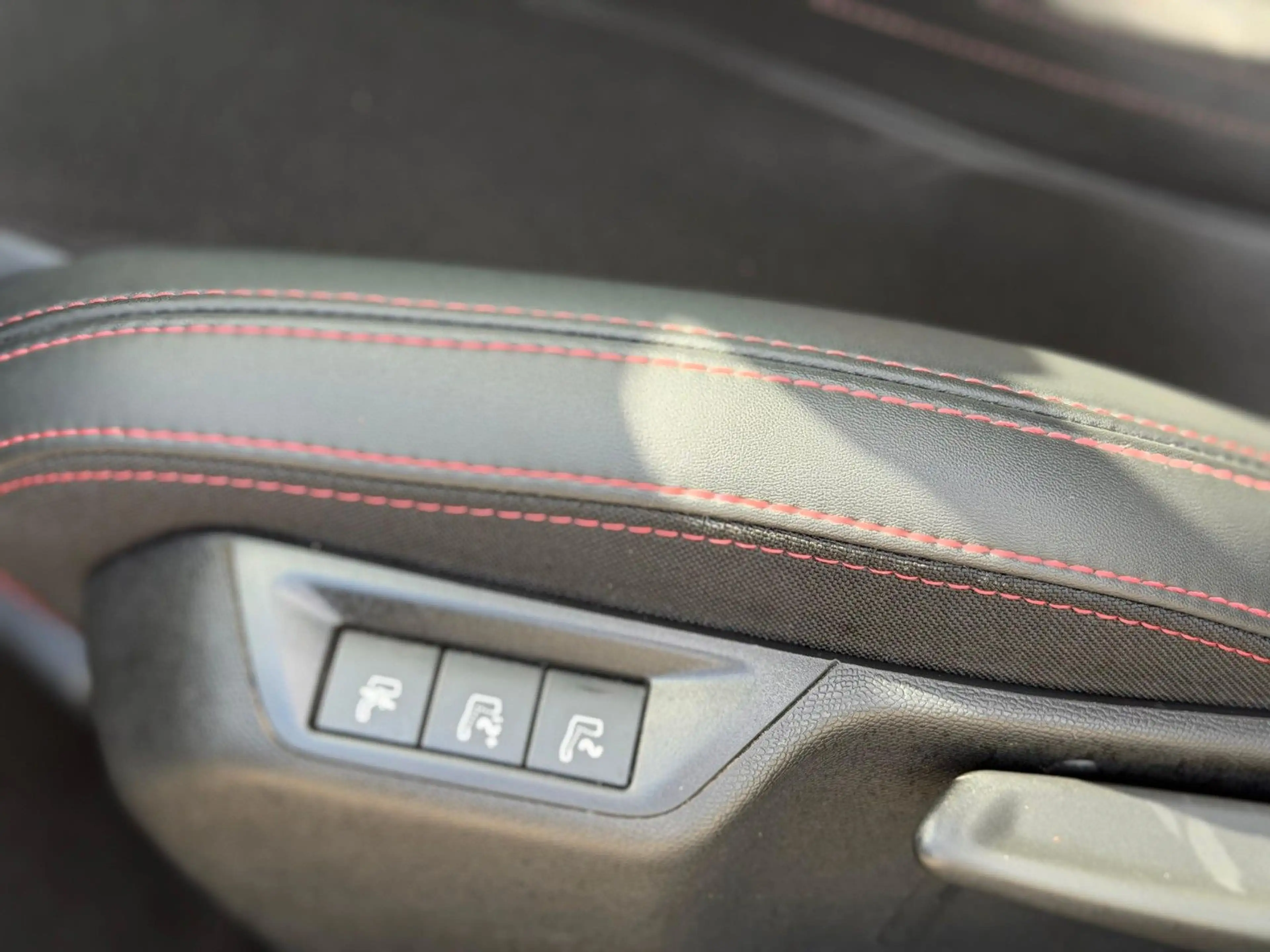 Peugeot 308 SW GT Pack Garantie*Keyless*Alcantara*Kamera — photo 15