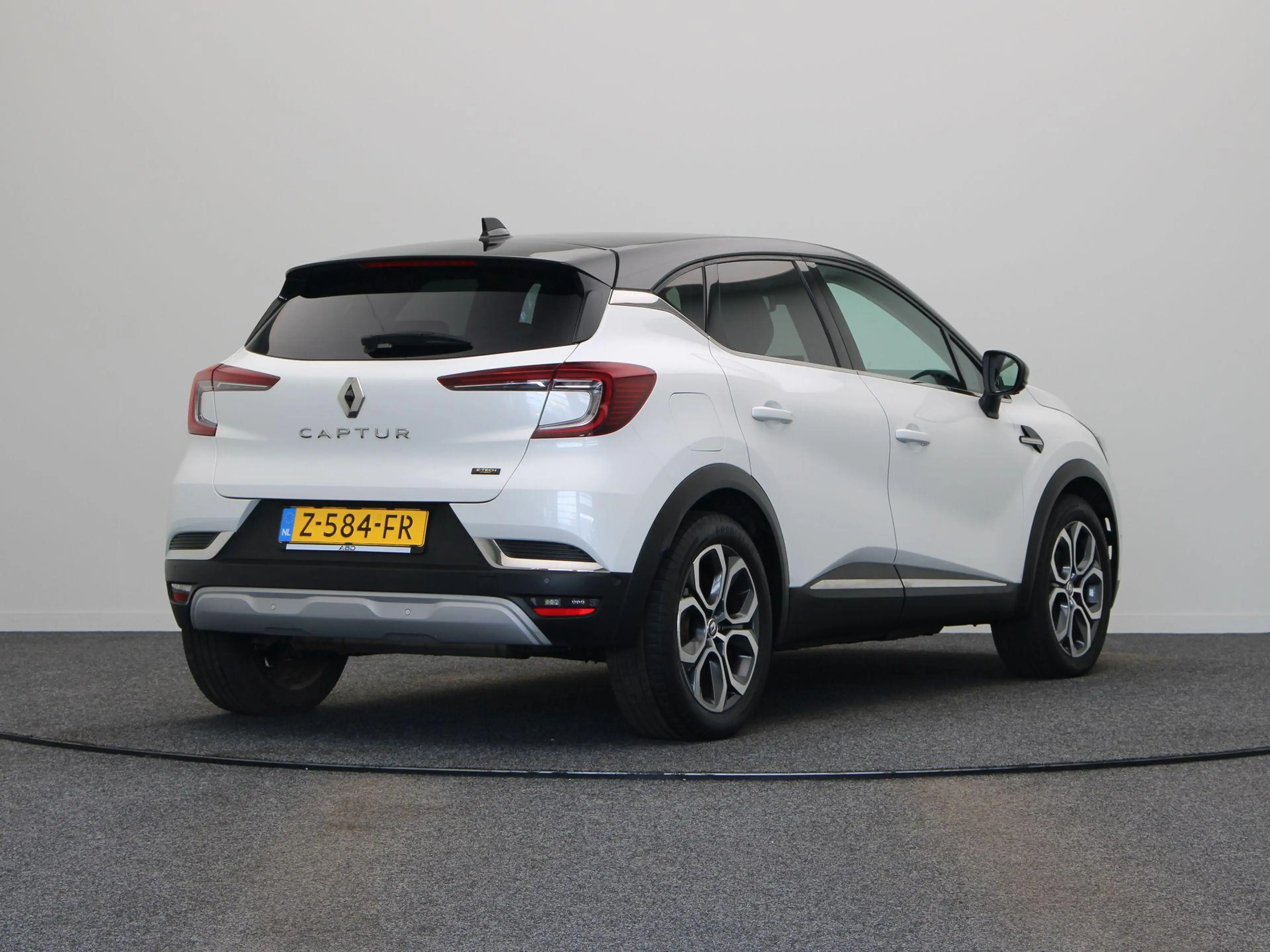 Renault Captur E-Tech full hybrid 145pk Intens | Pack Advanced Dr — photo 11