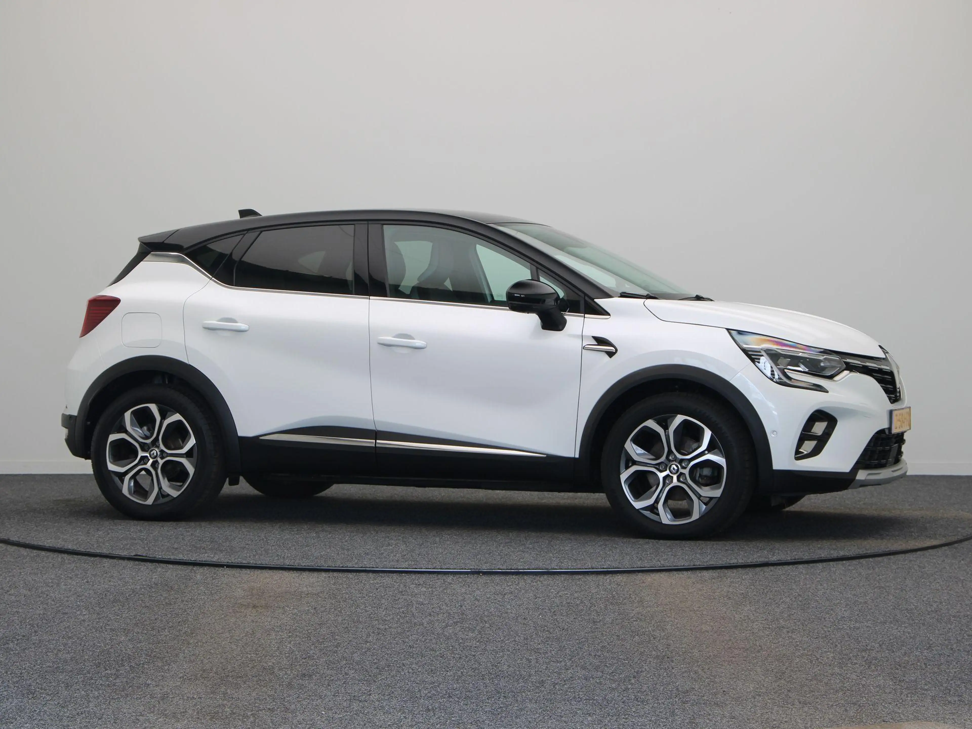 Renault Captur E-Tech full hybrid 145pk Intens | Pack Advanced Dr — photo 13