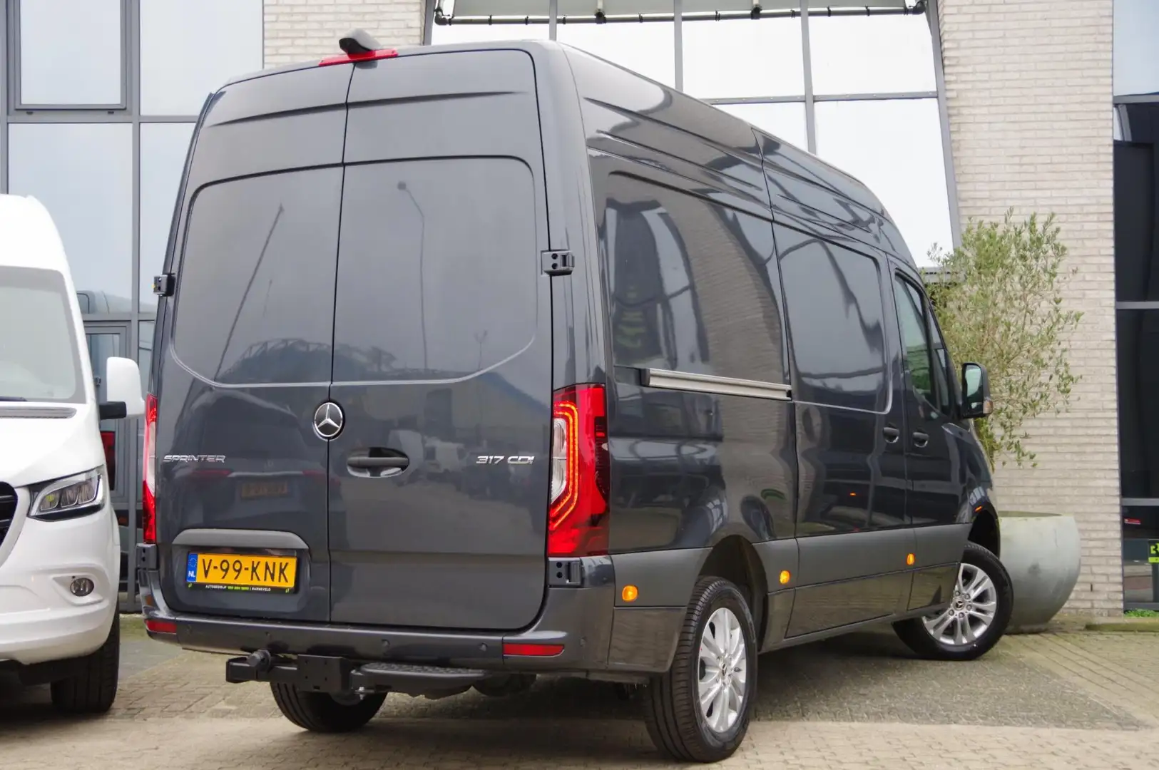 Mercedes-Benz Sprinter 317 1.9 CDI L2 Pro FACELIFT, AUT. LED, 3.5T TREKHA Gri - 2