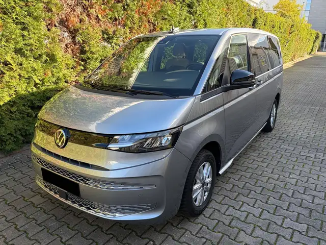Volkswagen T7 Multivan lang DSG DAB Digital Cockpit 7 Sitze ID