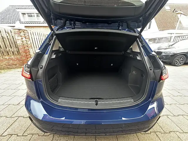 BMW 2 Series view 23