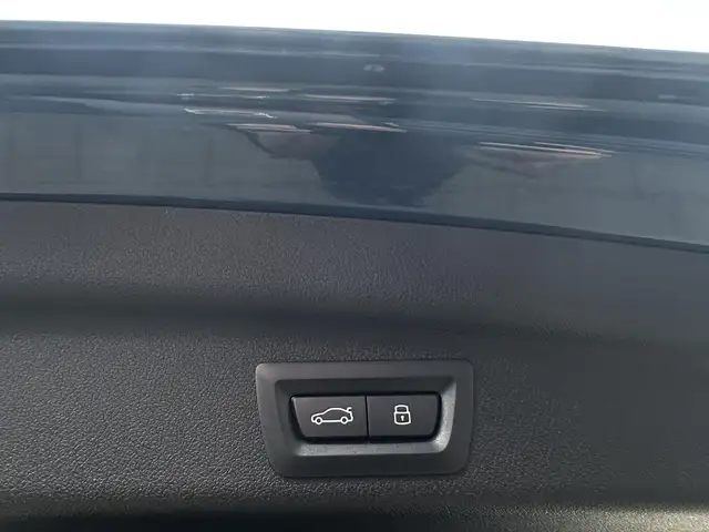 BMW 2 Series view 26