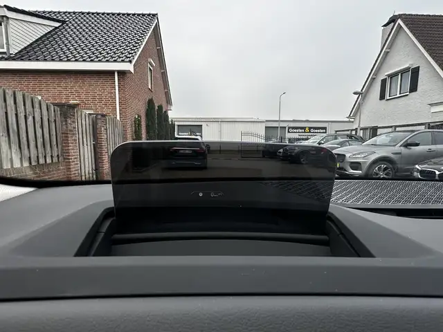 BMW 2 Series view 16