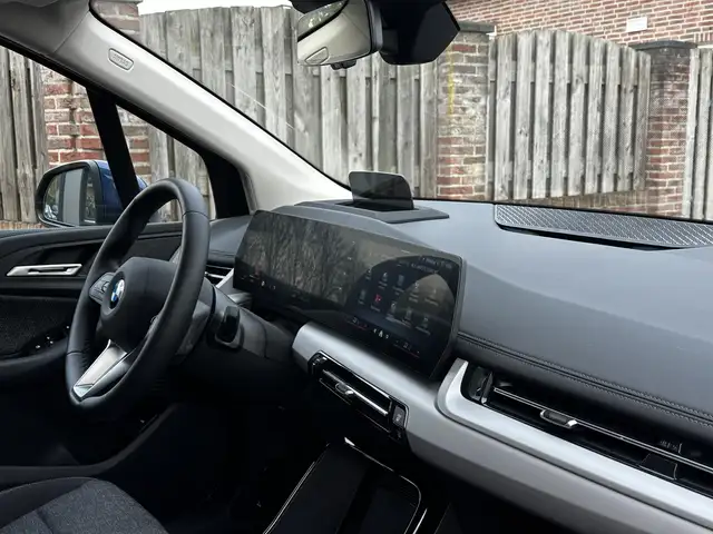 BMW 2 Series view 27