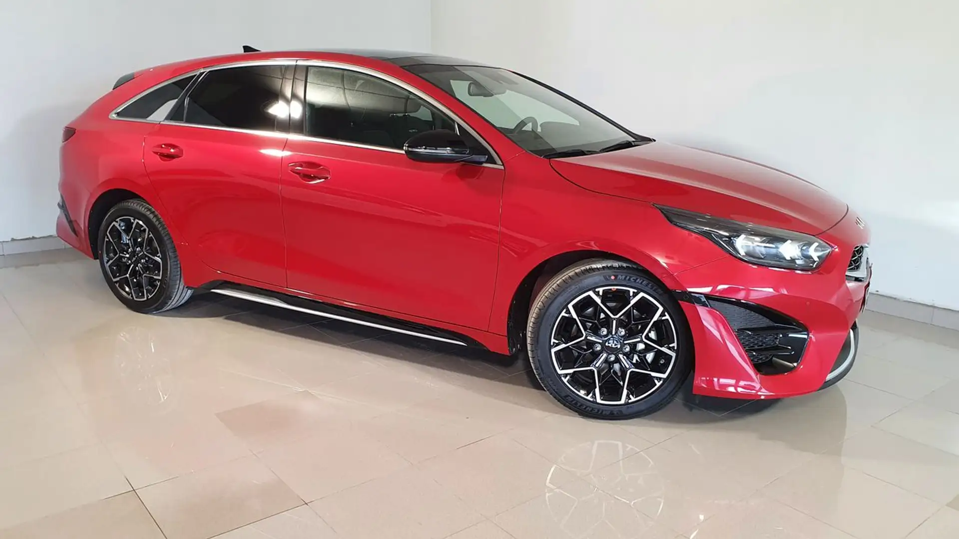Kia ProCeed / pro_cee'd 1.5 MHEV 103kW (140CV) GT Line DCT Rot - 2