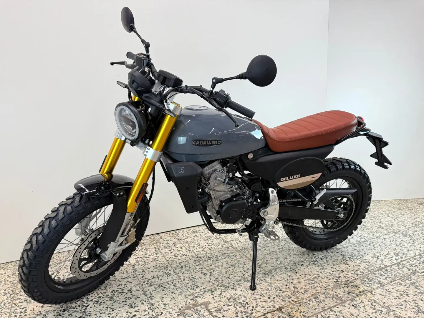Fantic Caballero 125 Deluxe ABS Modell 2025 NEU  NEU Gri - 2