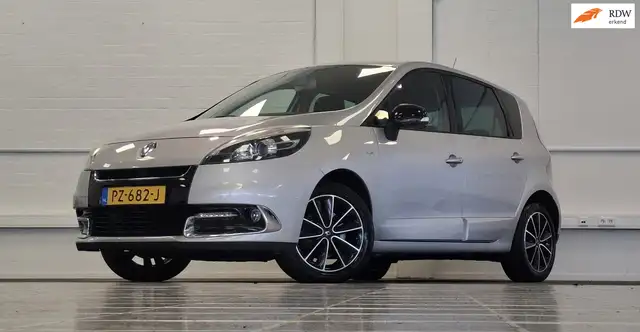 2013 Renault Scenic in Grey for sale