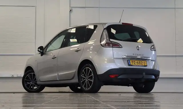 Renault Scenic view 6